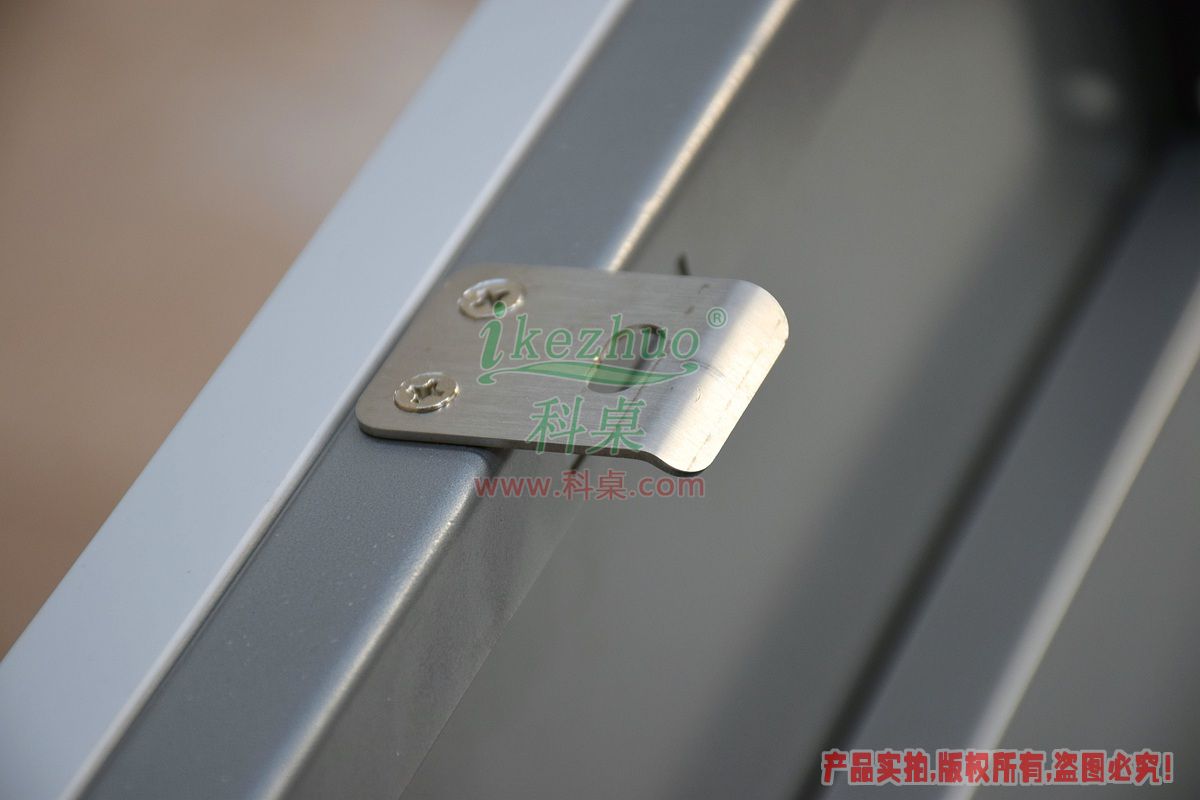 科桌家具,手動(dòng)翻轉(zhuǎn)器,單人金屬腳架手動(dòng)箱體翻轉(zhuǎn)電腦桌K12-B 科桌家具,翻轉(zhuǎn)電腦桌,單人金屬腳架手動(dòng)箱體翻轉(zhuǎn)電腦桌K12-B.jpg